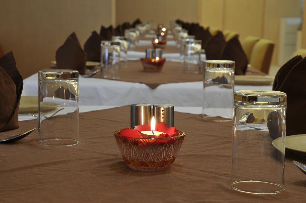 Hotel Abigail Regency Shirdi Zewnętrze zdjęcie